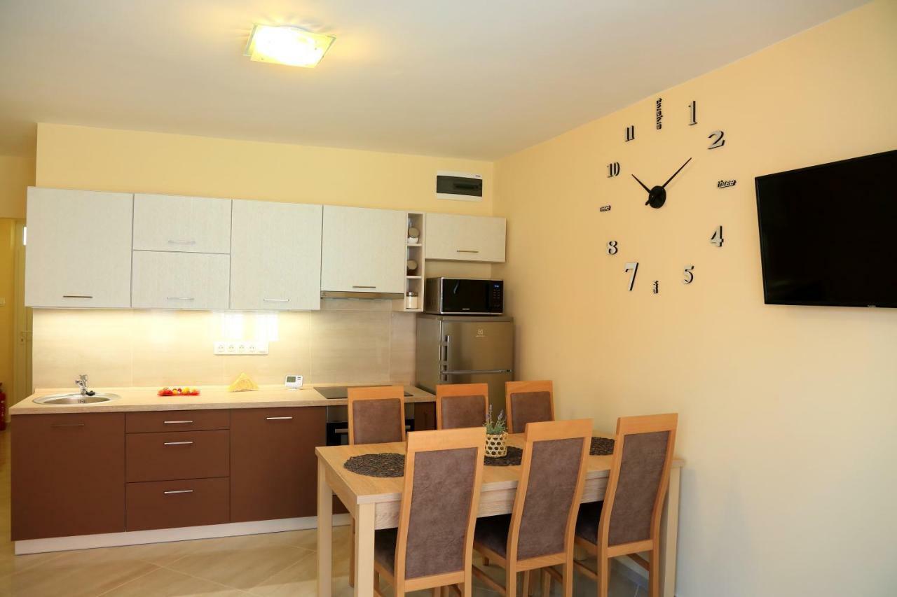 Maria Apartman Pécs Exterior foto