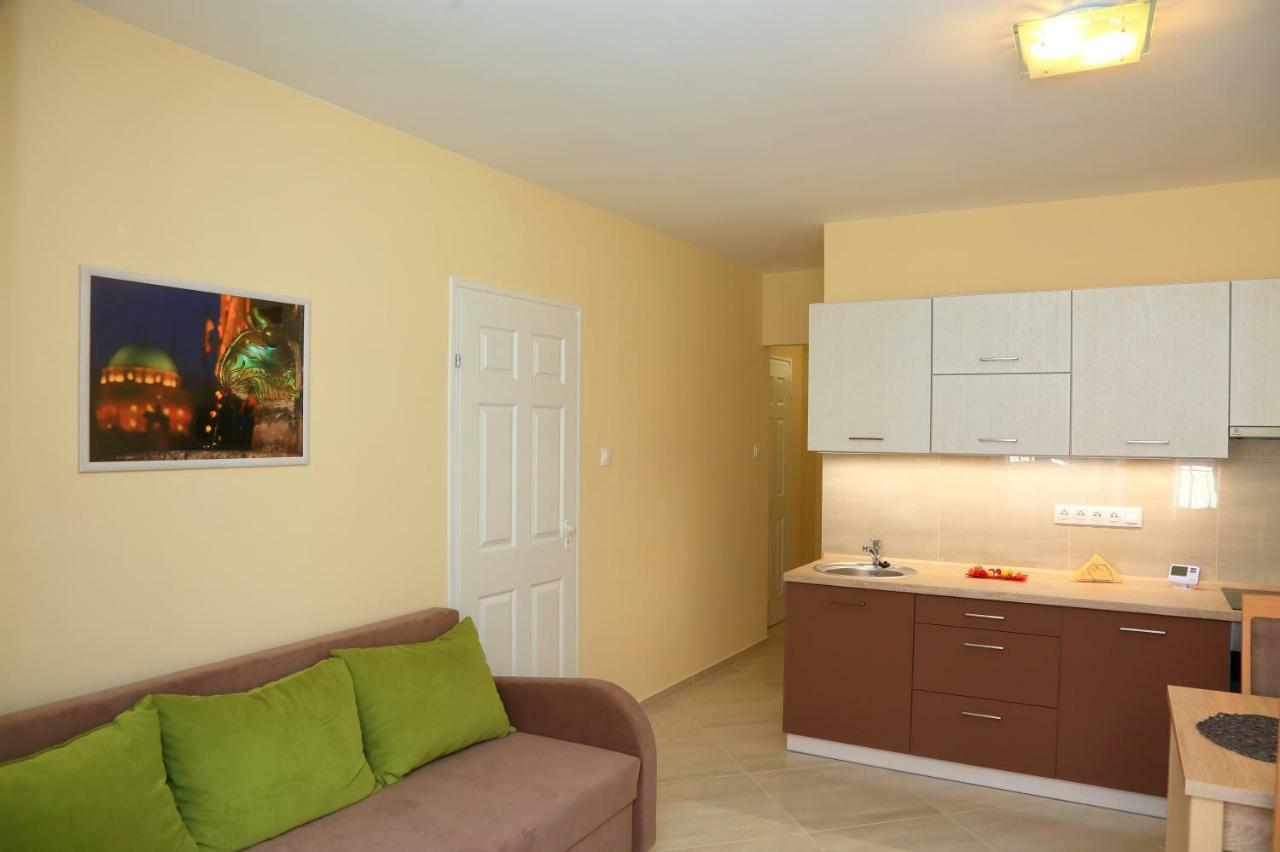 Maria Apartman Pécs Exterior foto