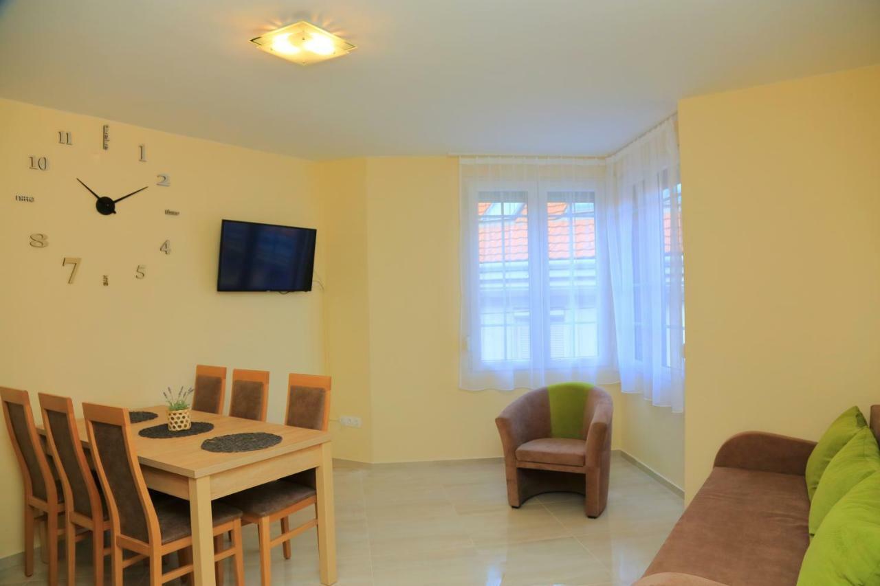 Maria Apartman Pécs Exterior foto