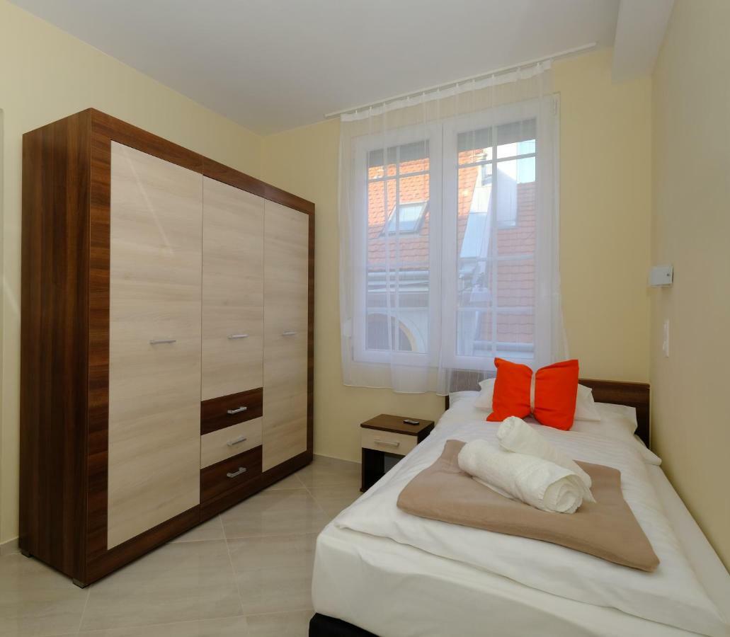Maria Apartman Pécs Exterior foto