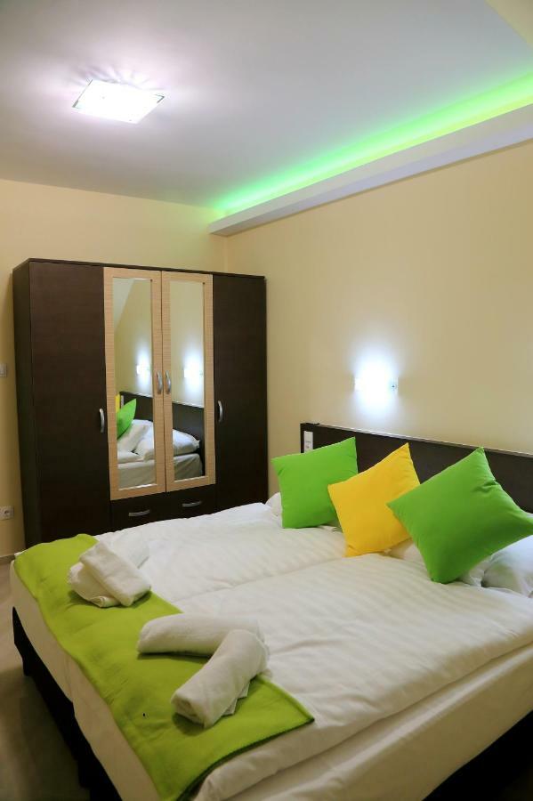 Maria Apartman Pécs Exterior foto