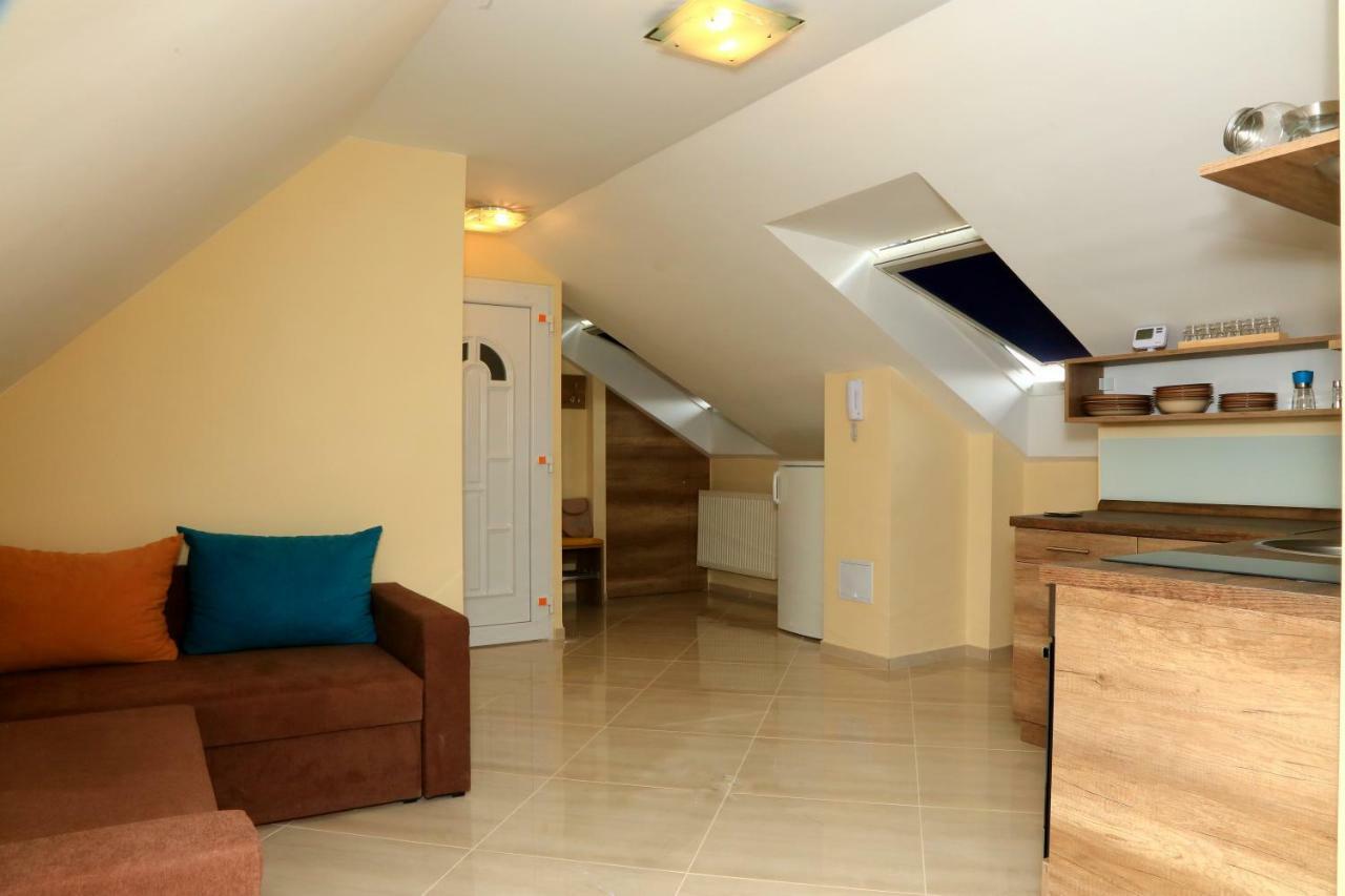 Maria Apartman Pécs Exterior foto